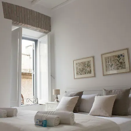 Splendid House In Trastevere Appartamento *